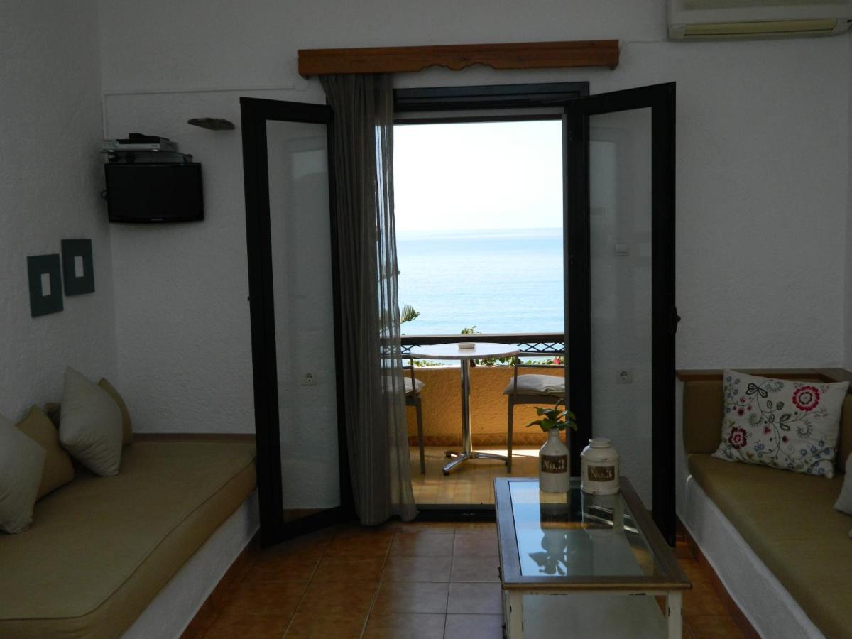 Villa Plori Makrýgialos Стая снимка