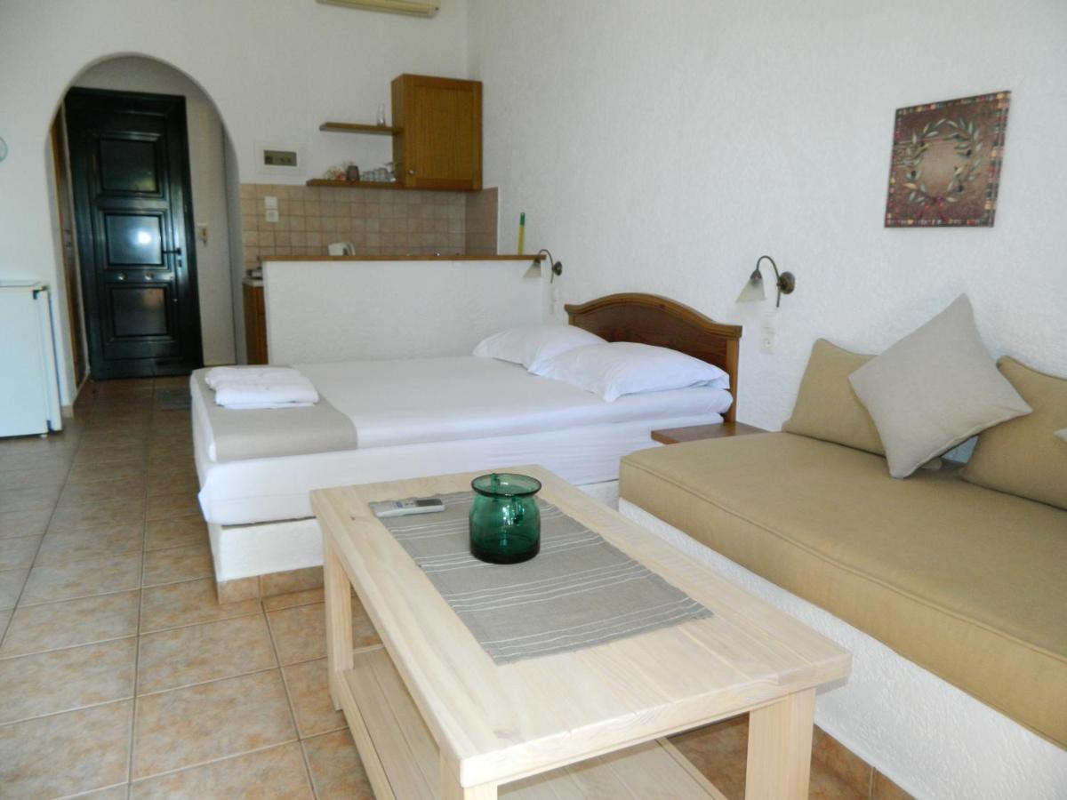 Villa Plori Makrýgialos Стая снимка