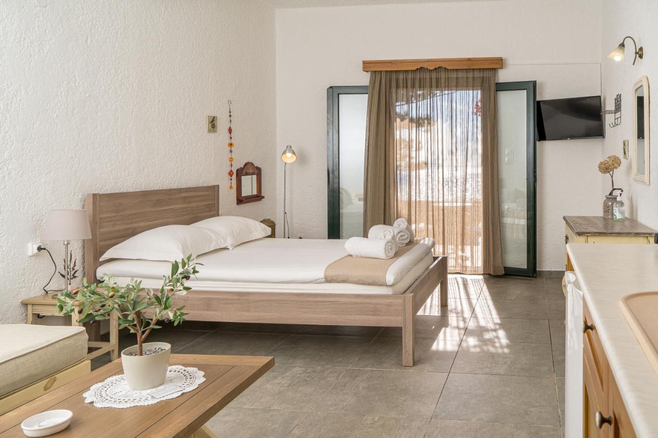 Villa Plori Makrýgialos Екстериор снимка